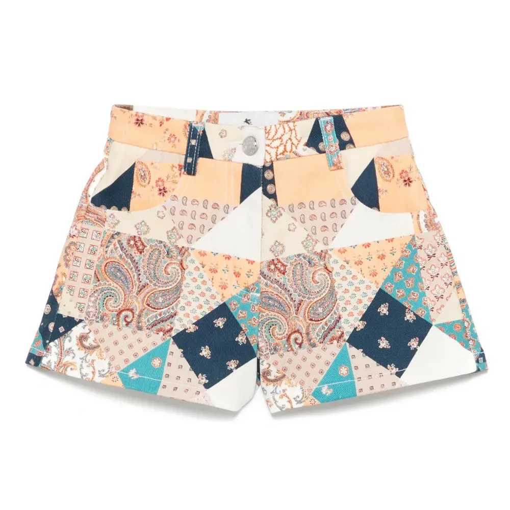 Шорты с принтом в технике пэчворк