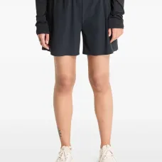 Спортивные шорты с логотипом