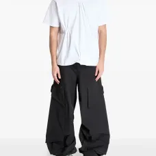 футболка с круглым вырезом