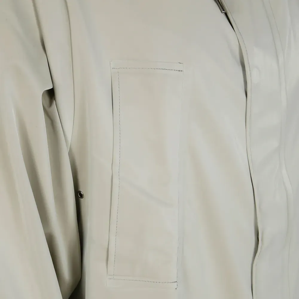 Плащ с капюшоном