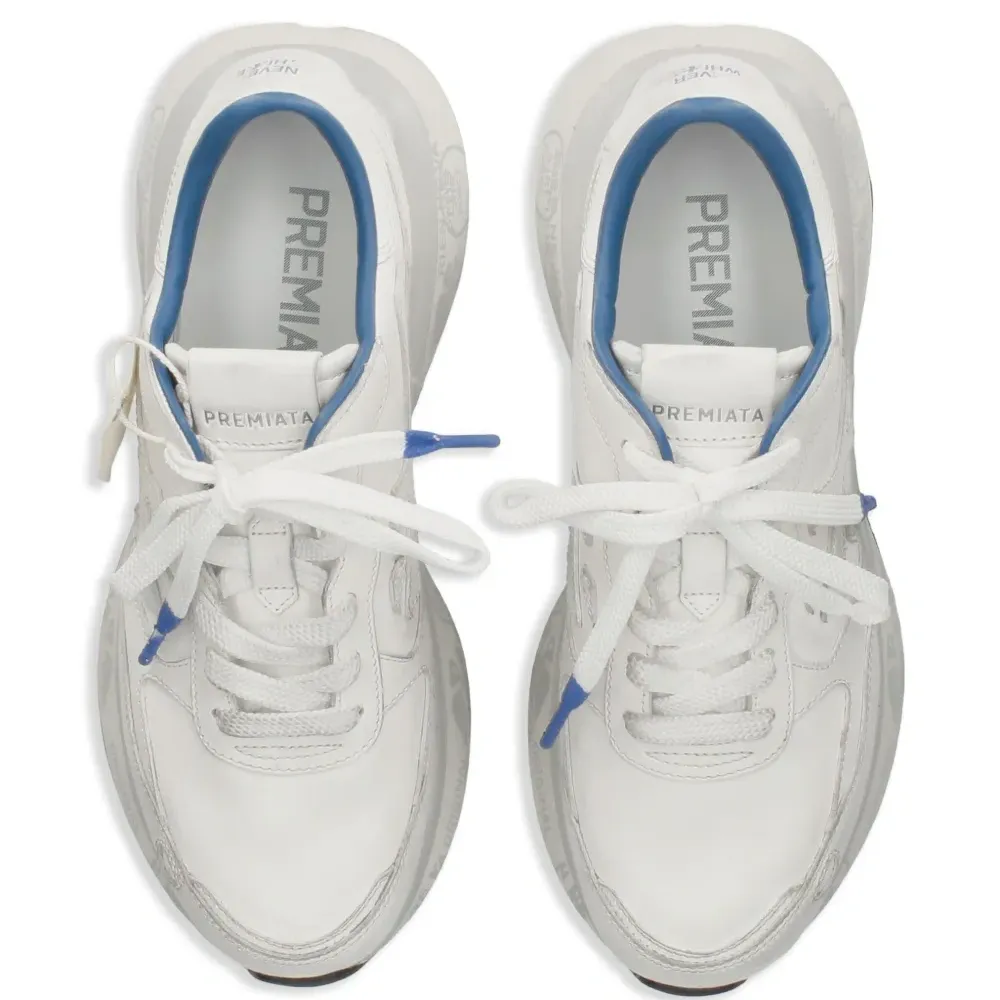 Кроссовки Lauryn