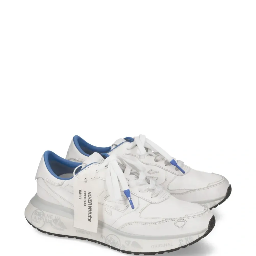 Кроссовки Lauryn