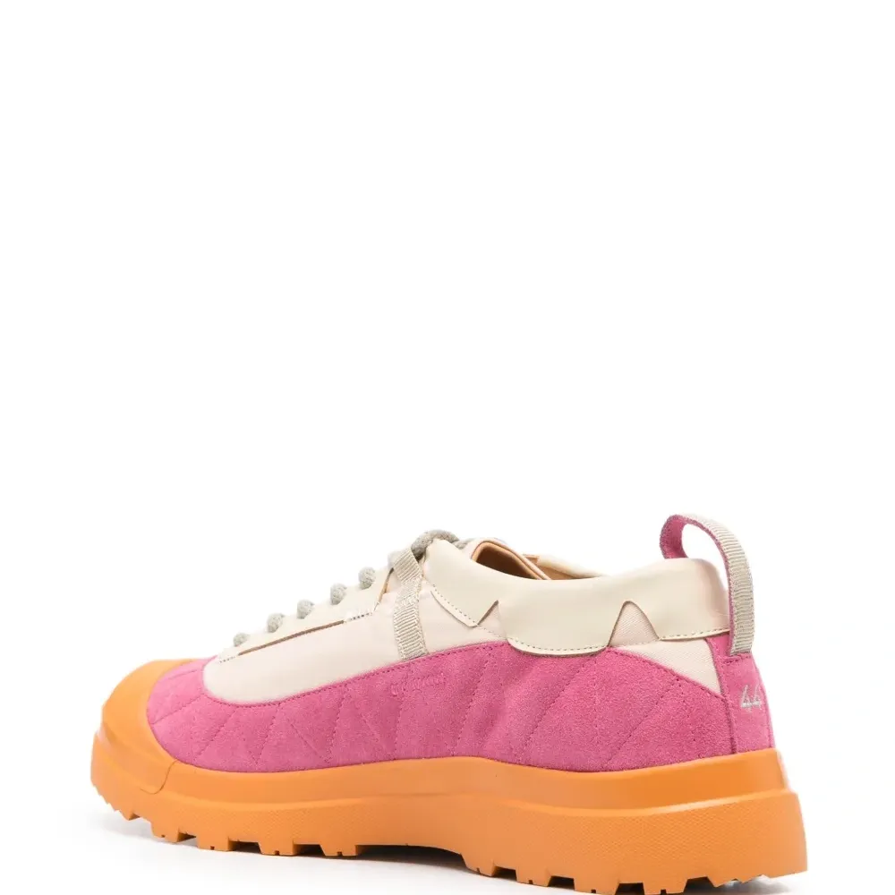 Кроссовки со вставками