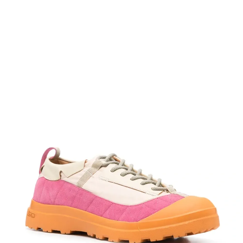 Кроссовки со вставками