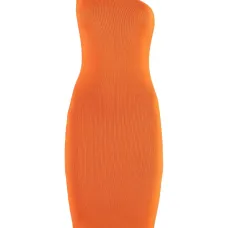 Платье на одно плечо