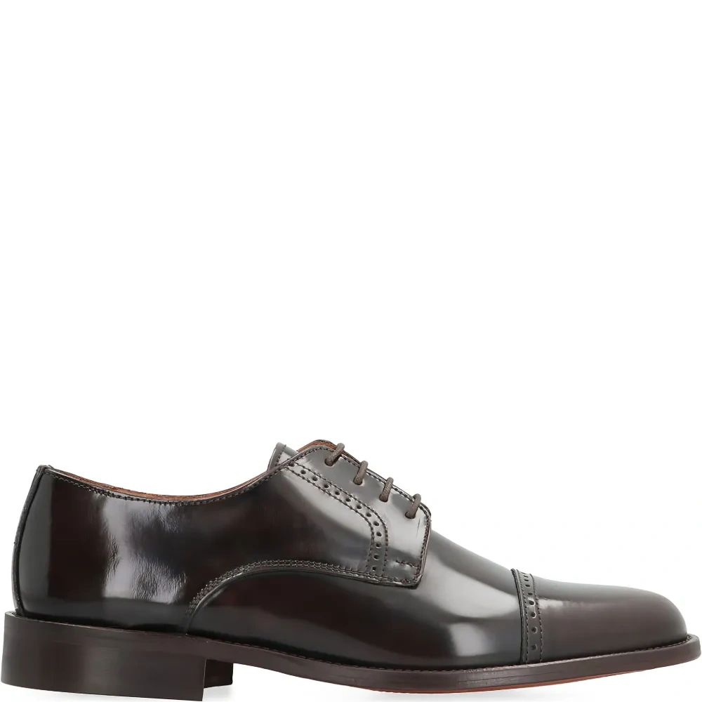 Туфли на шнуровке