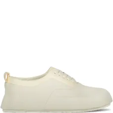 кроссовки на шнуровке