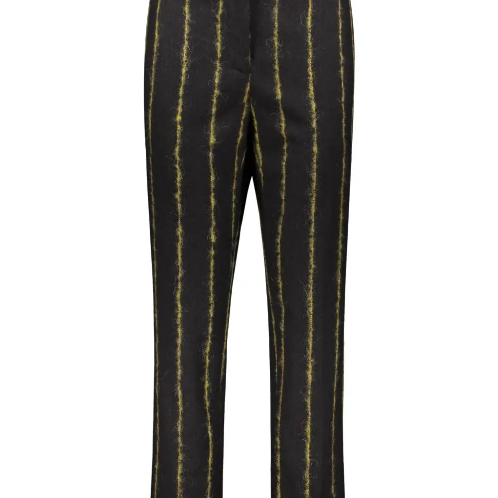 брюки в полоску