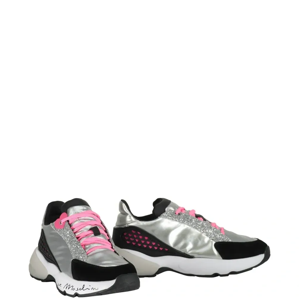 Кроссовки в стиле колор-блок