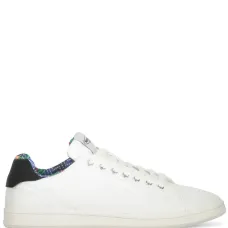 Кроссовки на шнуровке