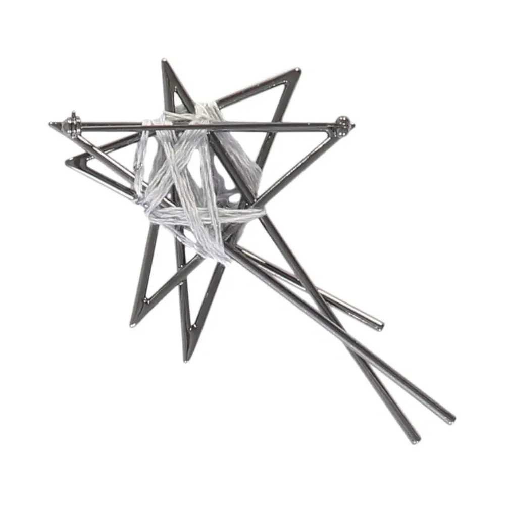 декорированная брошь