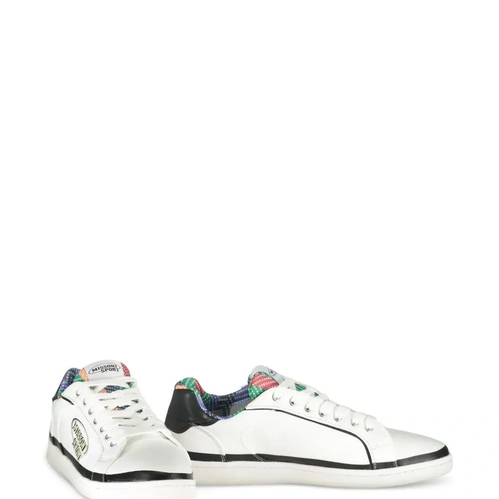 Кроссовки с логотипом