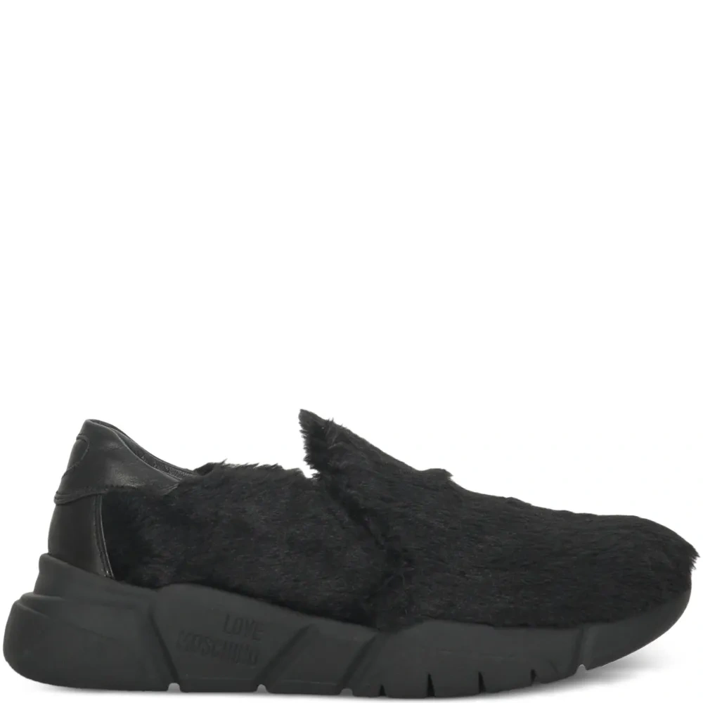 Кроссовки с искусственным мехом