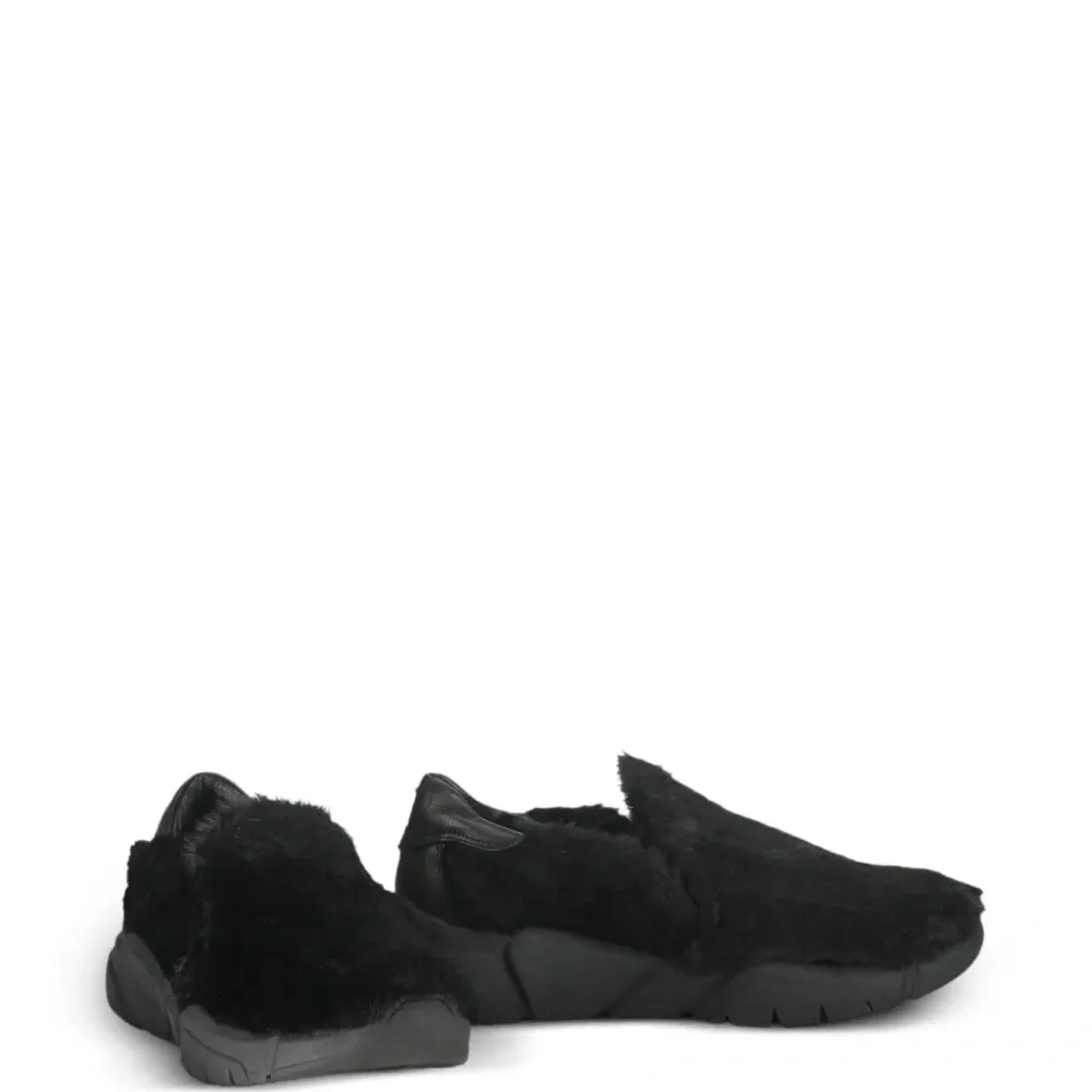 Кроссовки с искусственным мехом