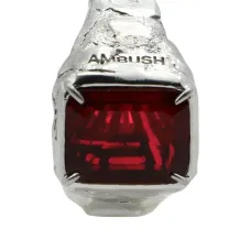 серьга с кристаллами