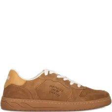 Кроссовки на шнуровке