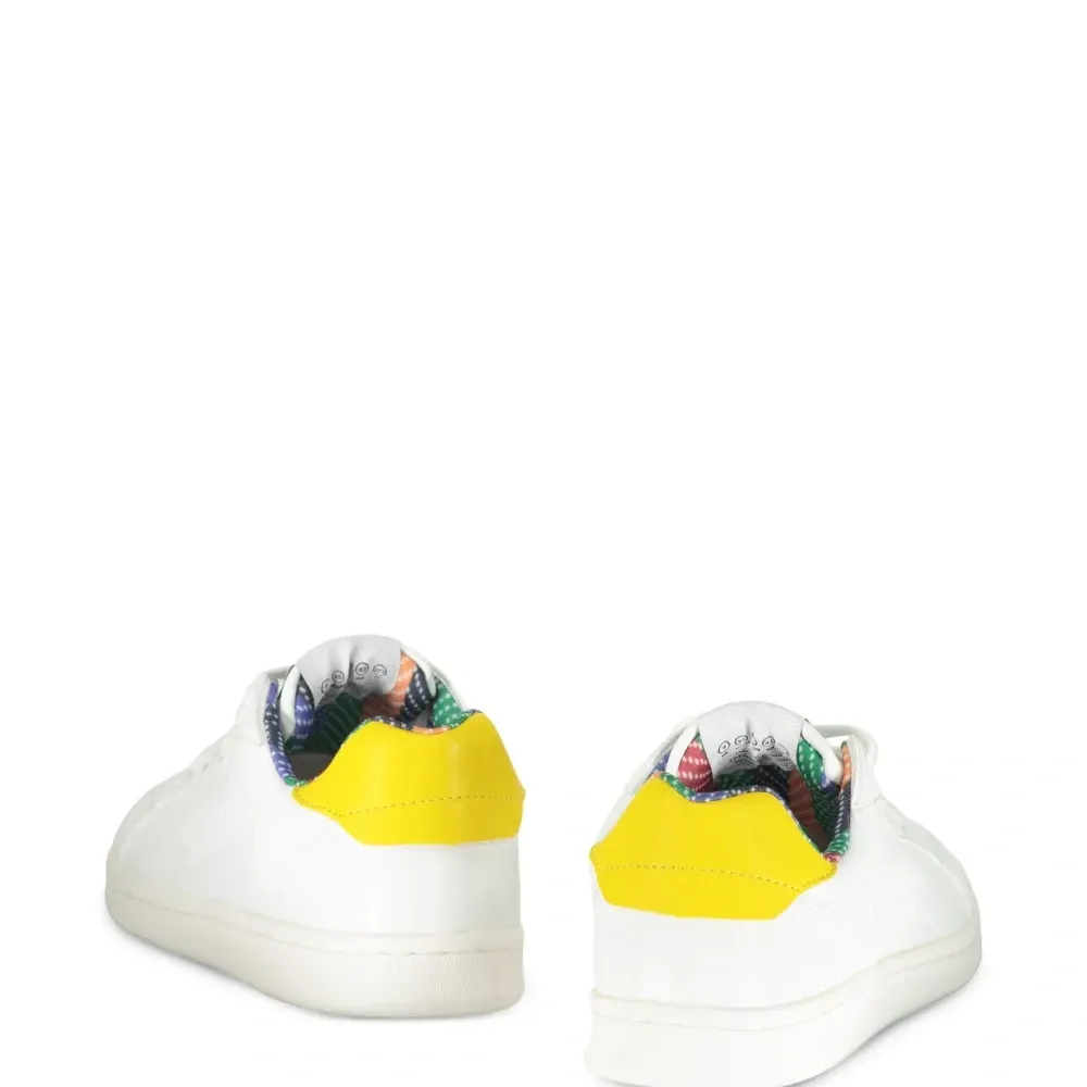 Кроссовки с закругленным носком