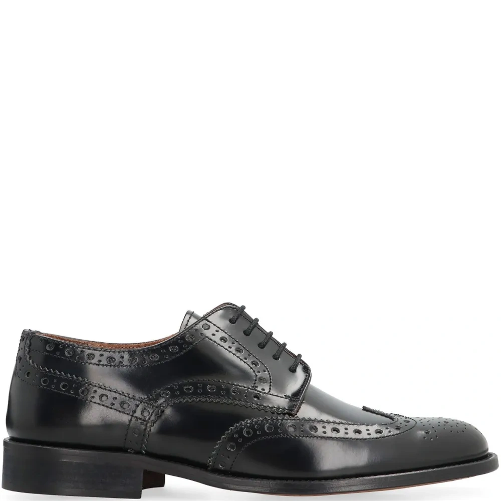 Броги на шнуровке