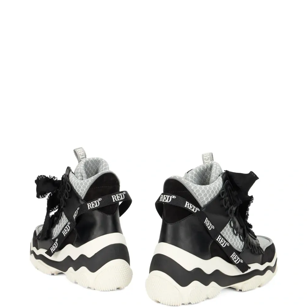 Кеды с отделкой лентой