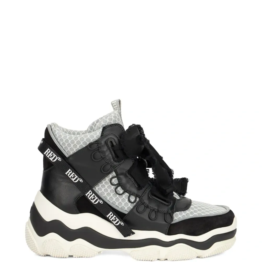 Кеды с отделкой лентой