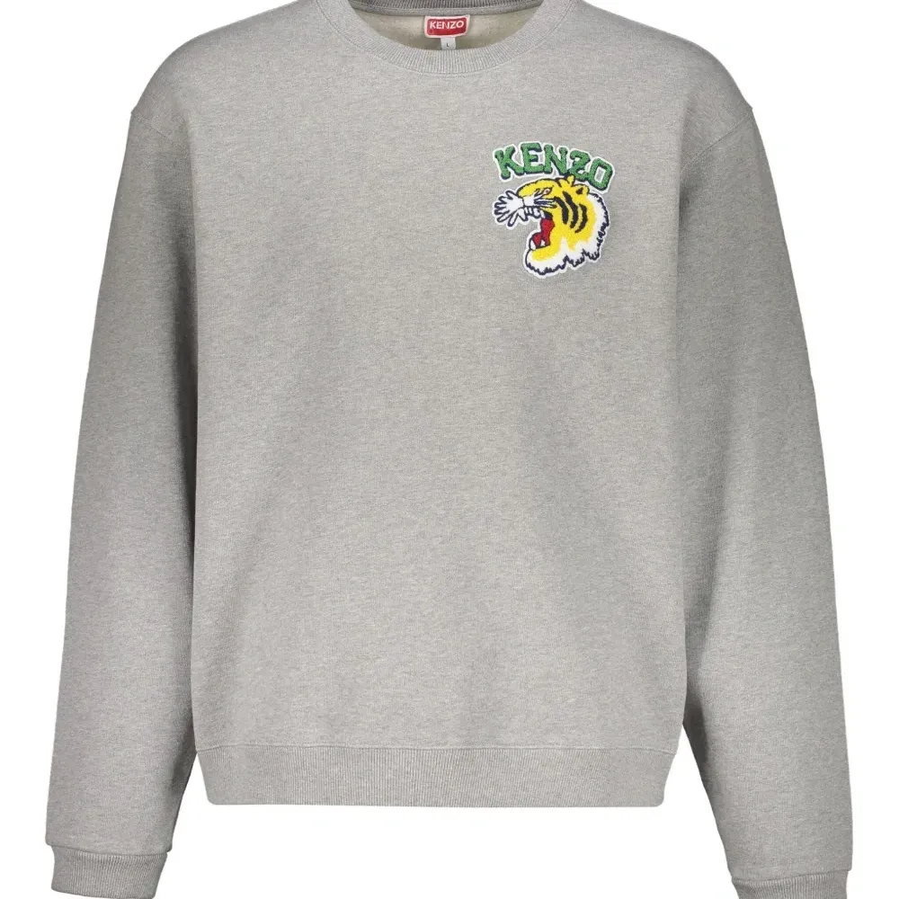 Толстовка с нашивкой-логотипом