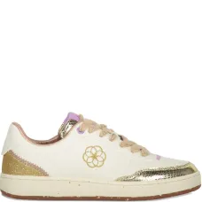 Декорированные кроссовки