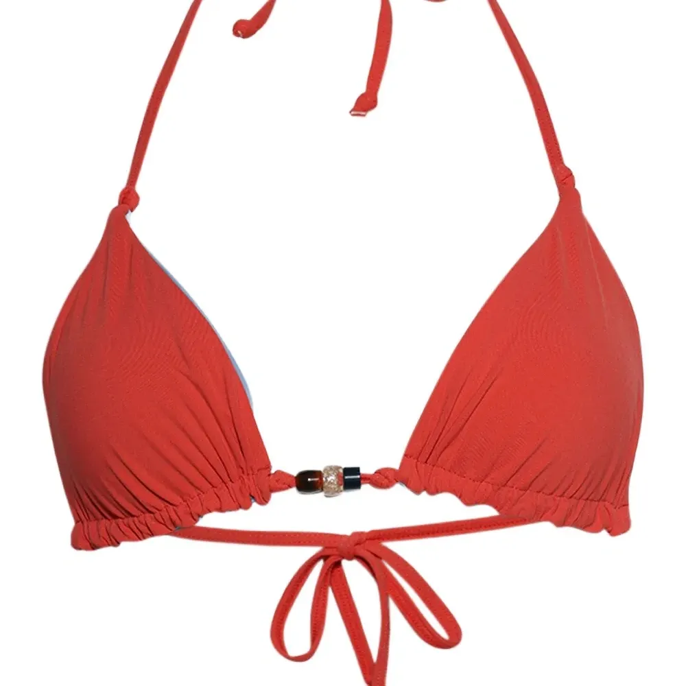 Бикини с треугольными чашками Бикини с треугольными чашками