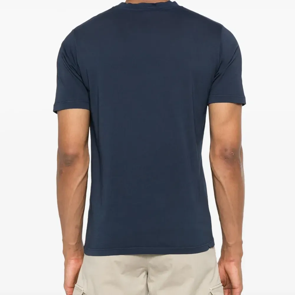 Футболка с круглым вырезом Футболка с круглым вырезом