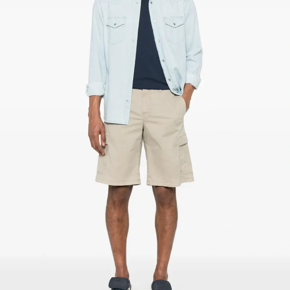 Футболка с круглым вырезом Футболка с круглым вырезом