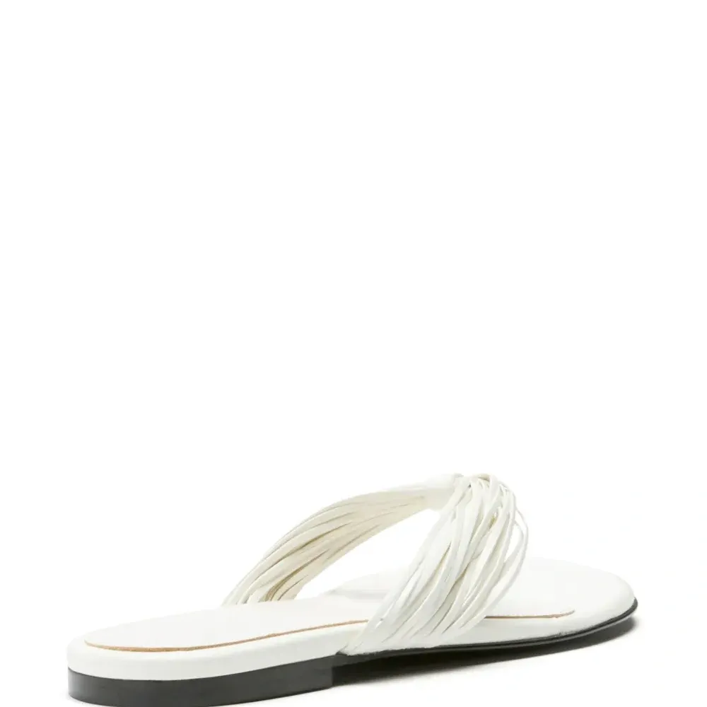 Сандалии со складками