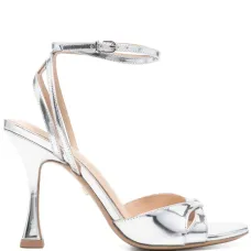 Босоножки с ремешками Босоножки с ремешками