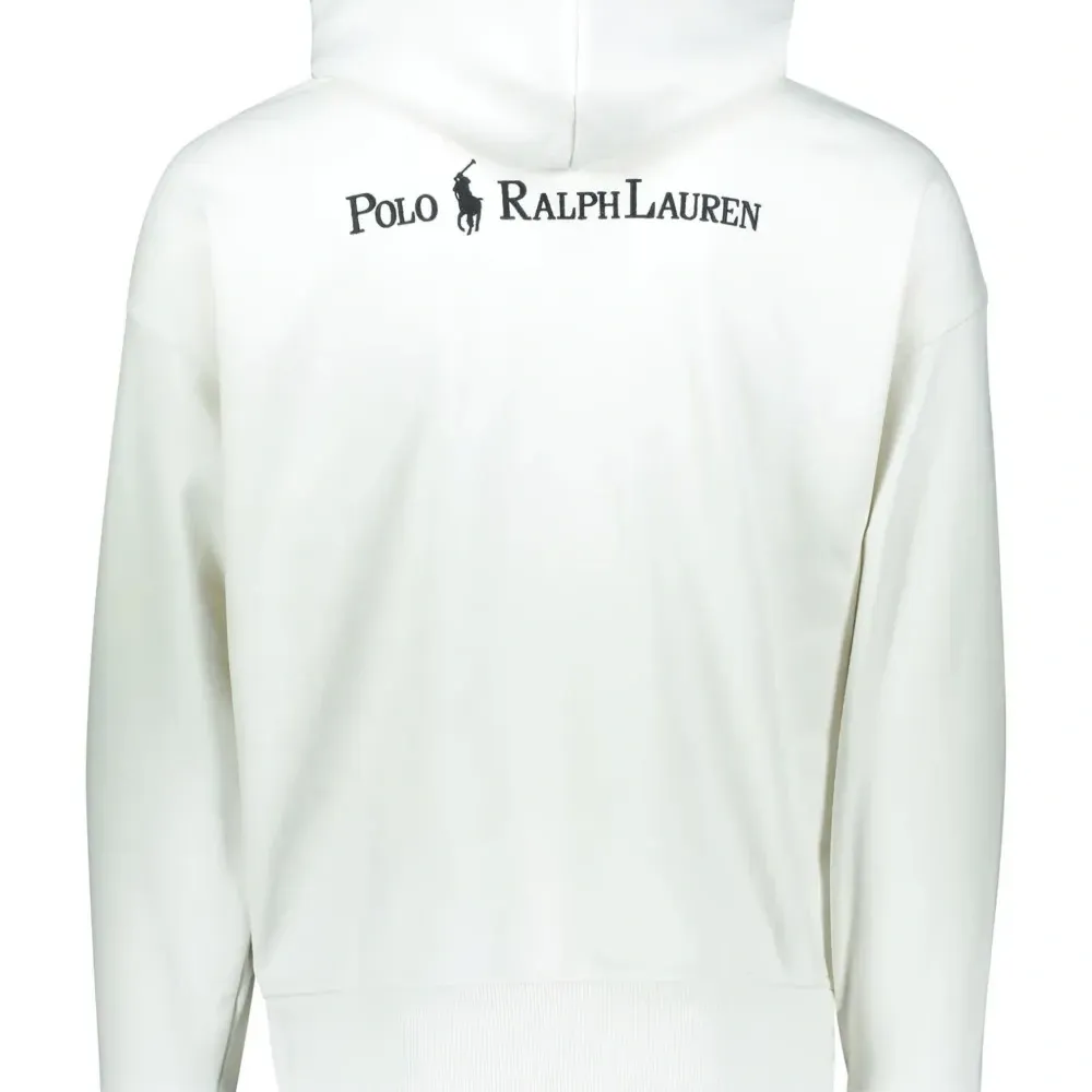 Худи с вышитым логотипом