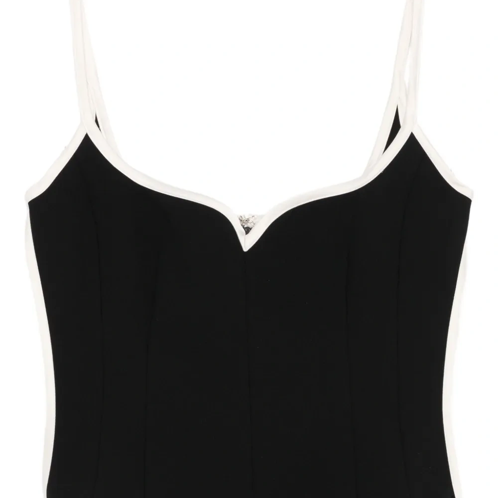 Бюстгальтер с вырезом в форме сердца