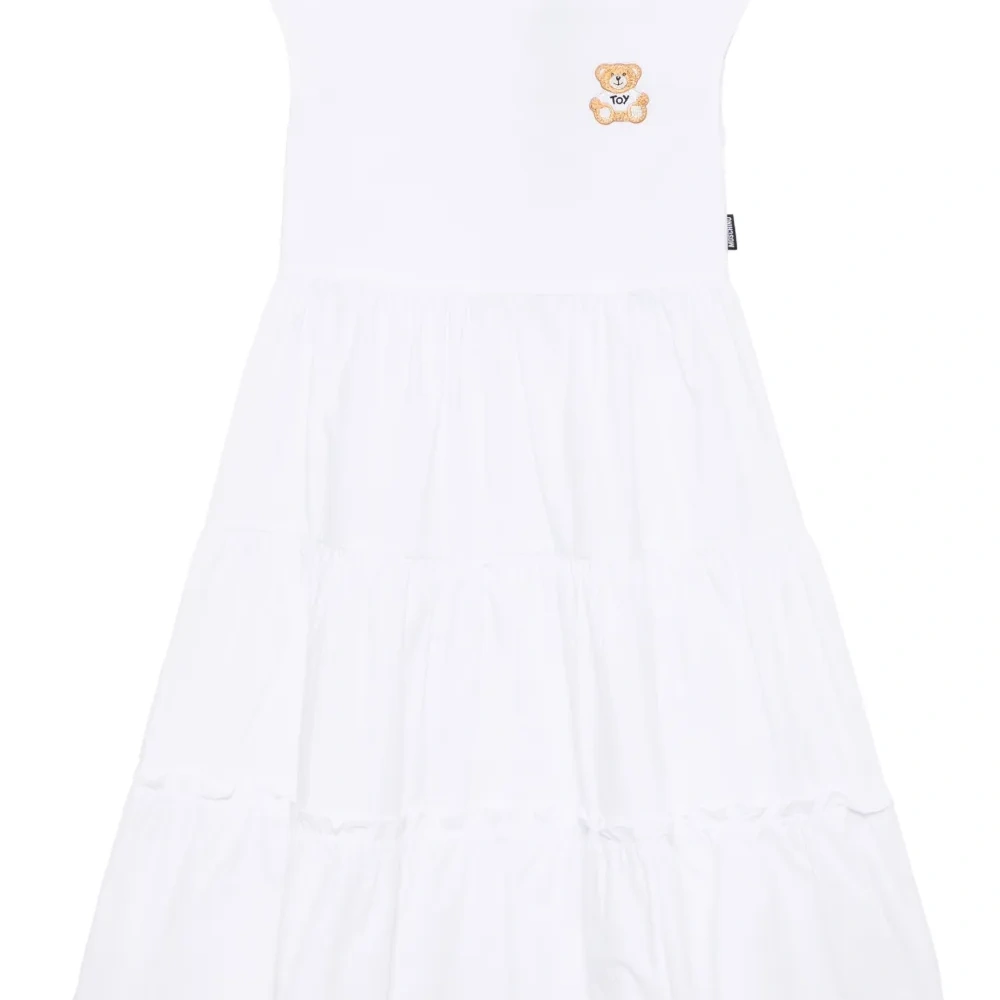 Платье с нашивкой