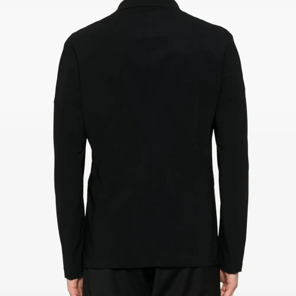 Блейзер с заостренными лацканами