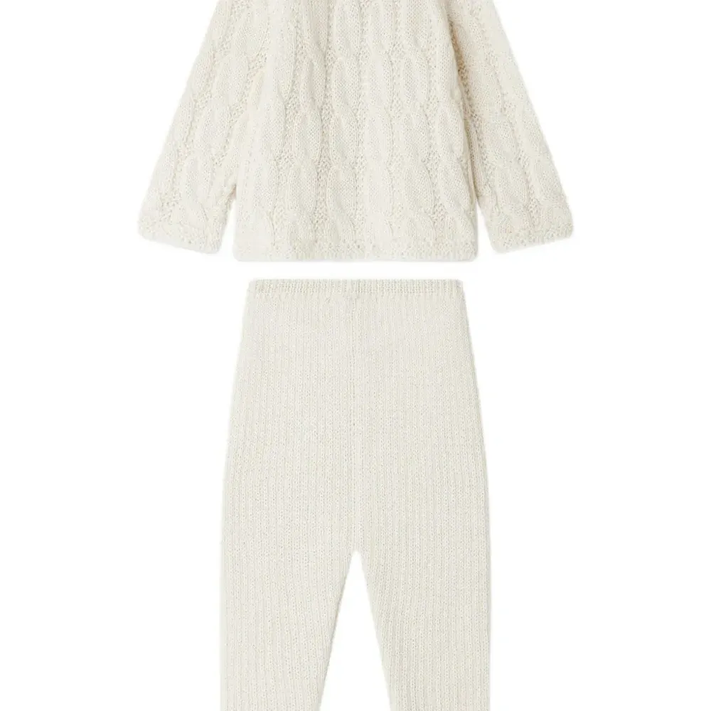 комплект из кардигана и брюк фактурной вязки