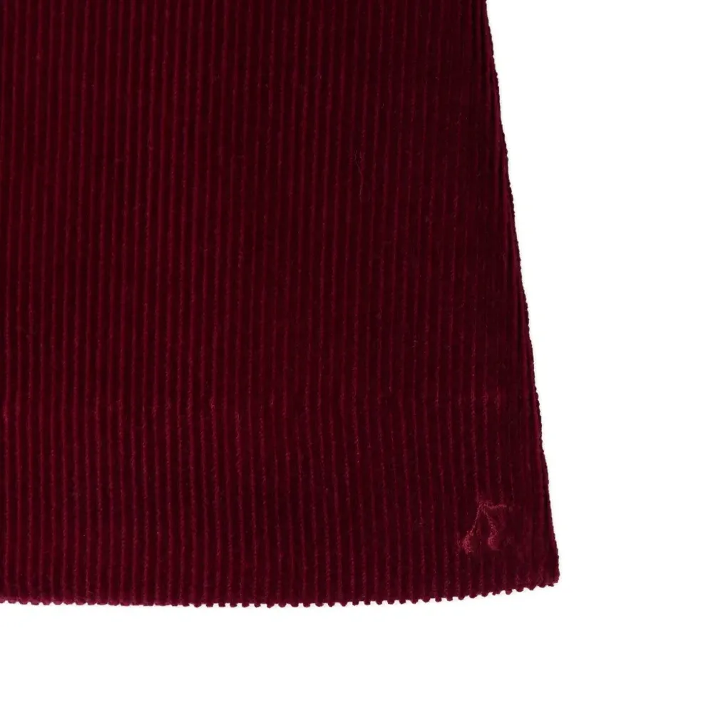 Вельветовое платье на пуговицах