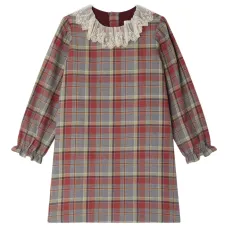 Платье с кружевом