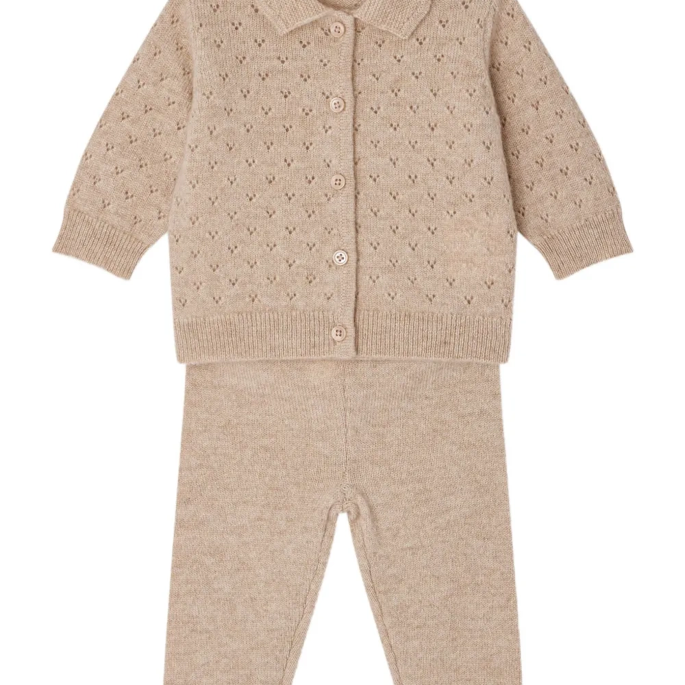 трикотажный комплект из кардигана и брюк