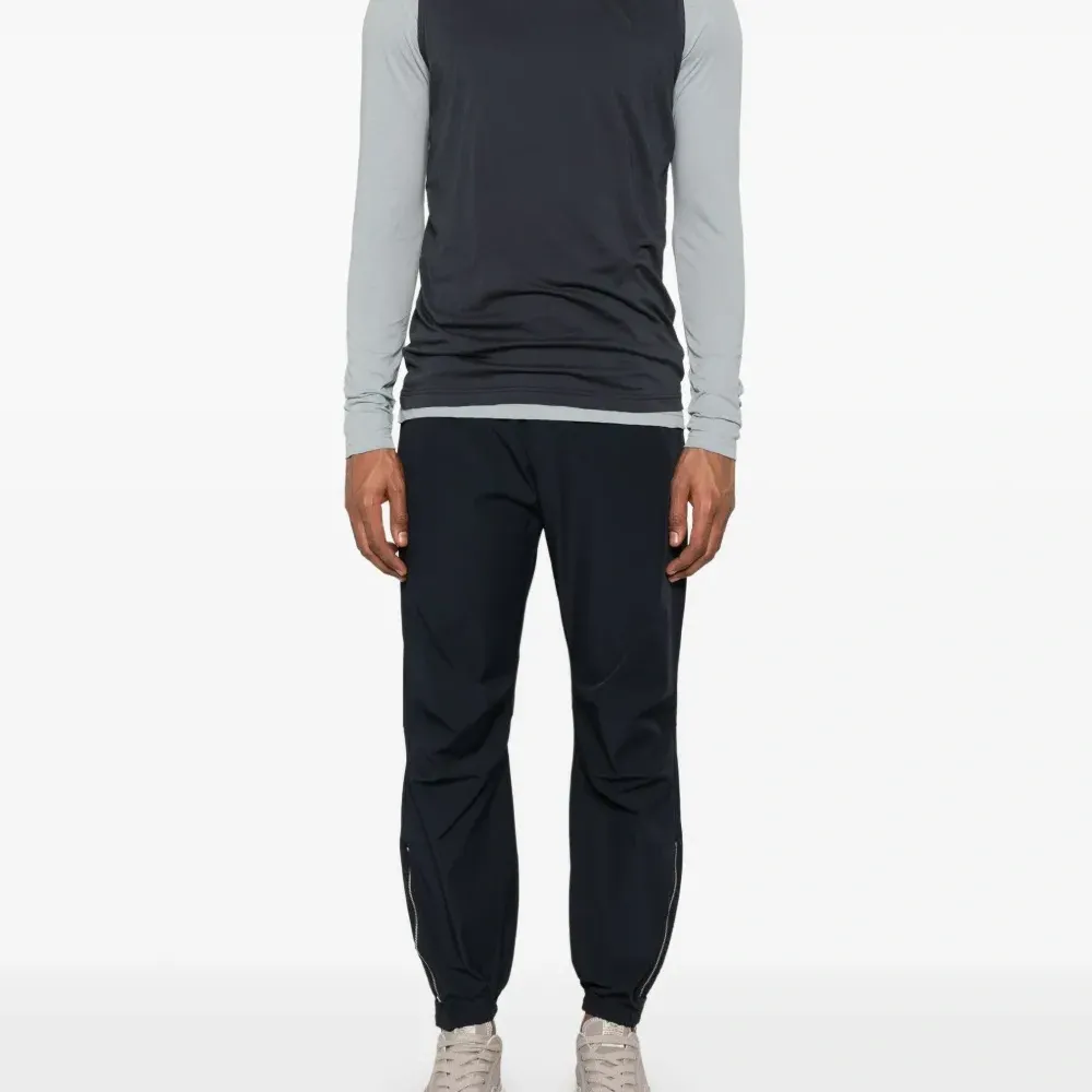 Двухслойная футболка Doria