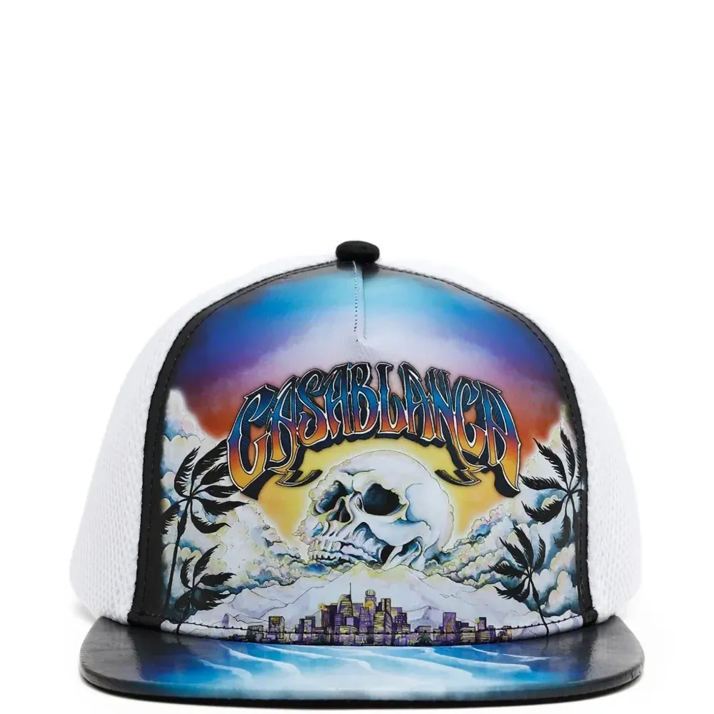 Кепка с логотипом