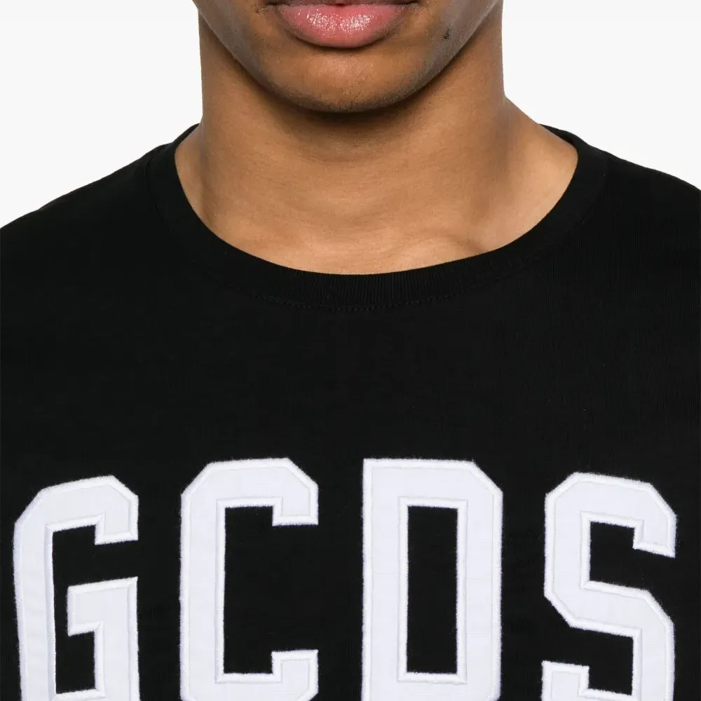 Футболка с логотипом