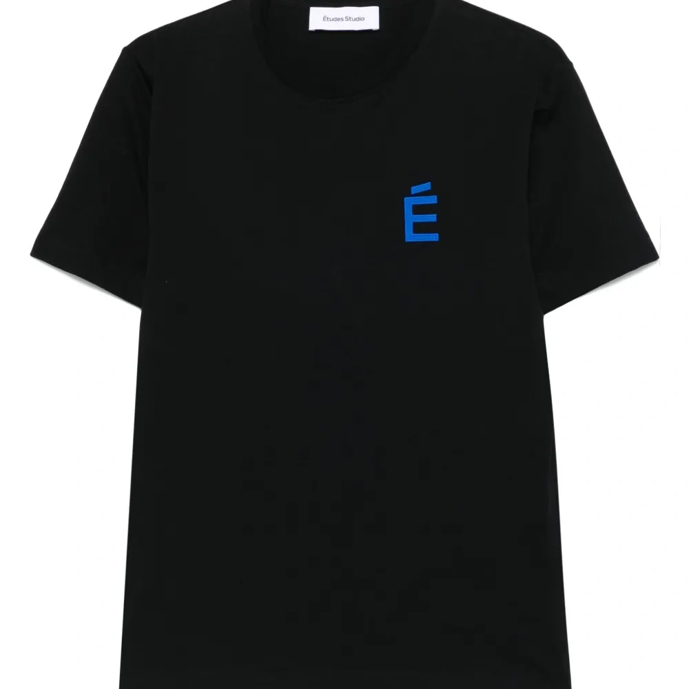 Футболка с логотипом