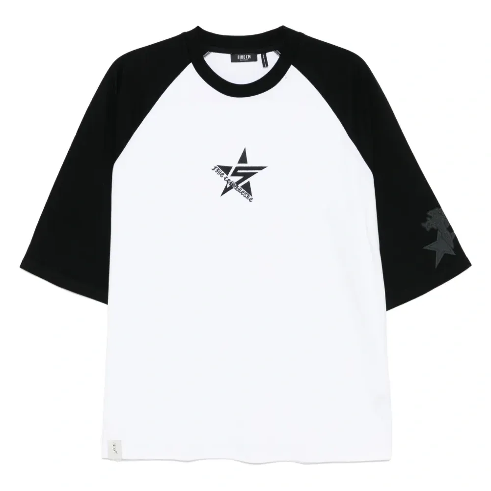 Футболка с вышивкой