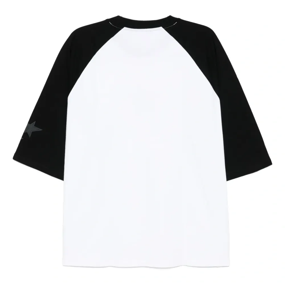 Футболка с вышивкой