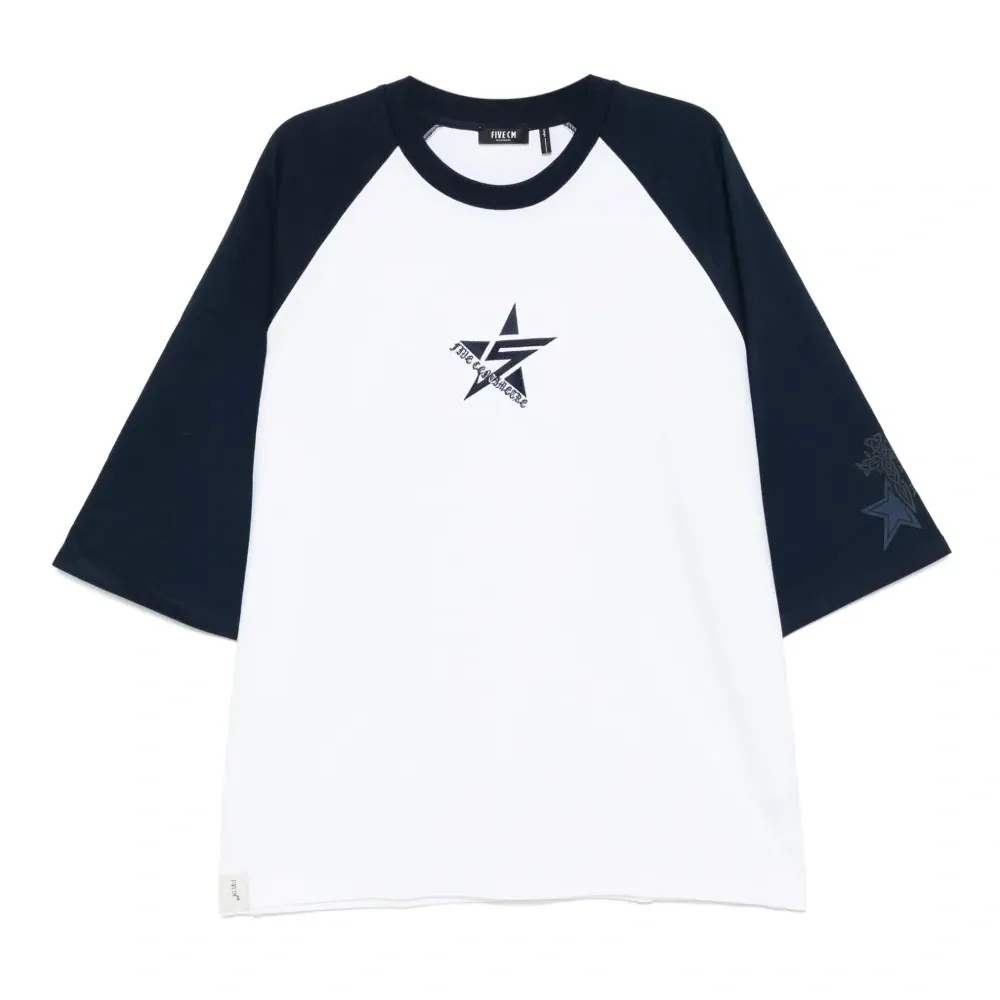 Футболка с вышивкой