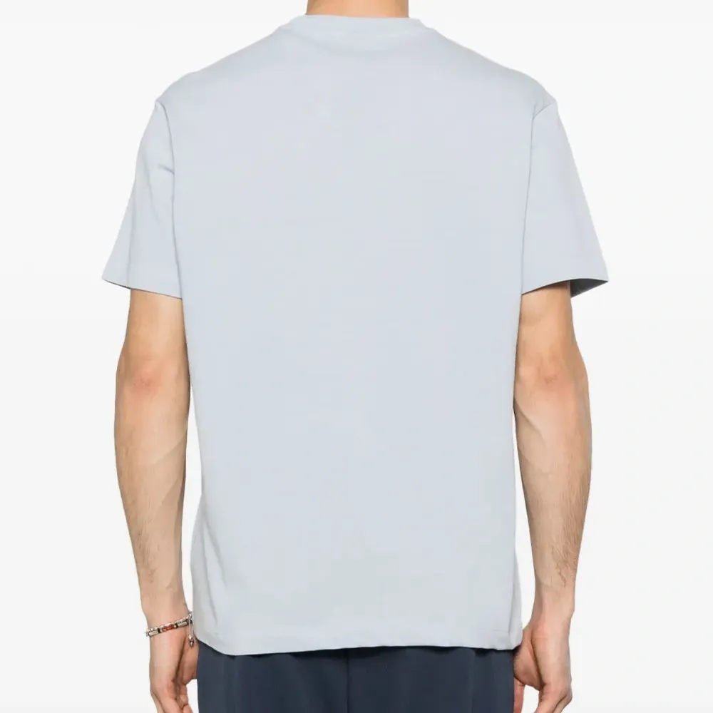 Футболка с логотипом