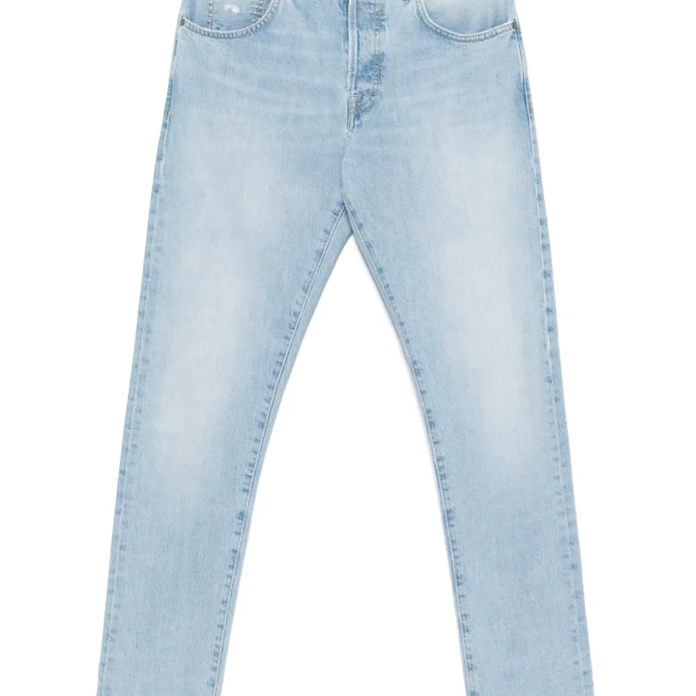 Прямые джинсы