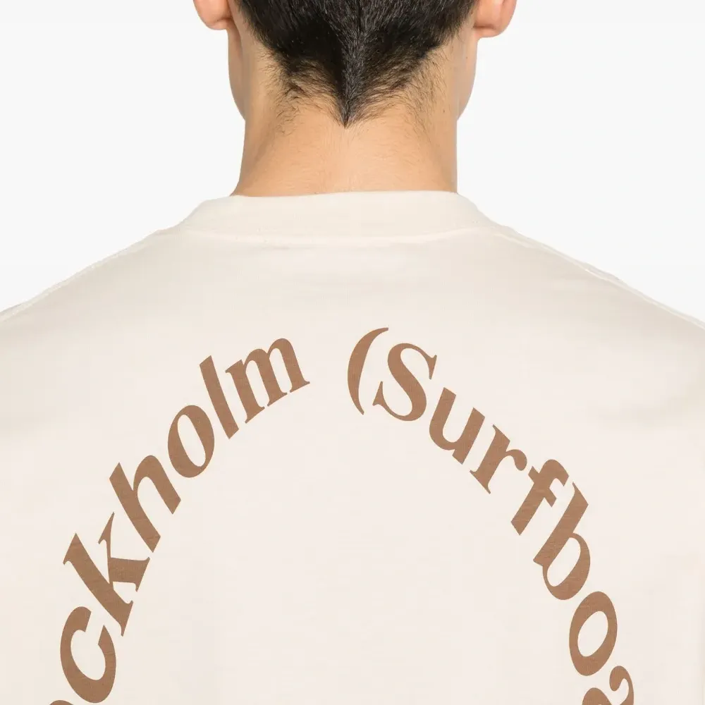 Футболка с логотипом