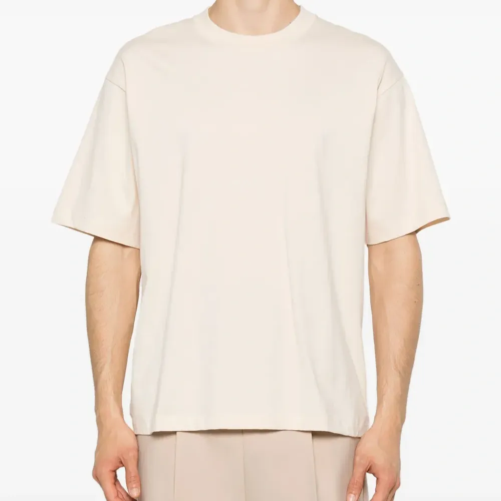 Футболка с логотипом